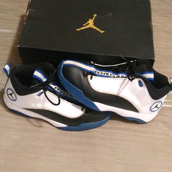 Jordan Jumpman Pro Quick Basketball Shoes - Picture 3 of 4